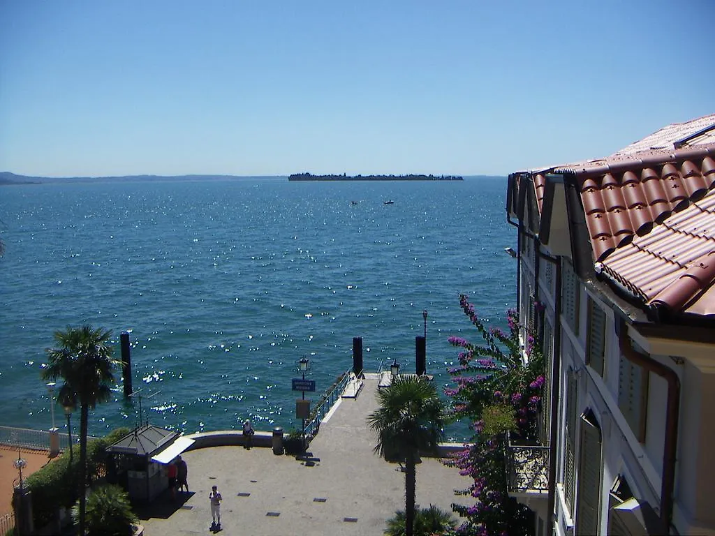 La Gardonese Suite Apartment Gardone Riviera 0*,