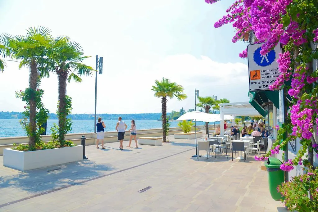 La Gardonese Suite Apartment Gardone Riviera