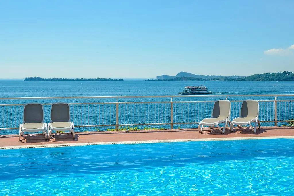 La Gardonese Suite Apartment Gardone Riviera