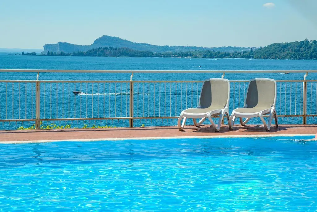 La Gardonese Suite Apartment Gardone Riviera Olaszország