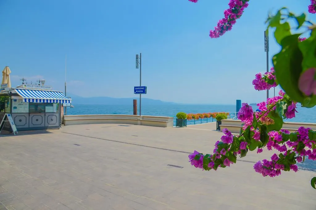 La Gardonese Suite Apartment Gardone Riviera