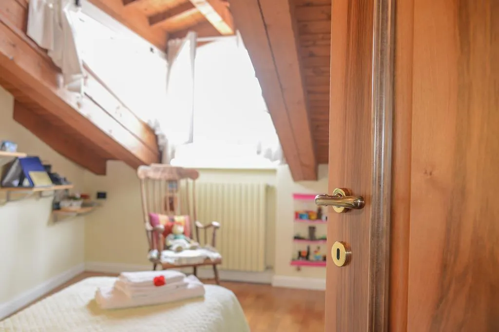 La Gardonese Suite Apartment Gardone Riviera Italia